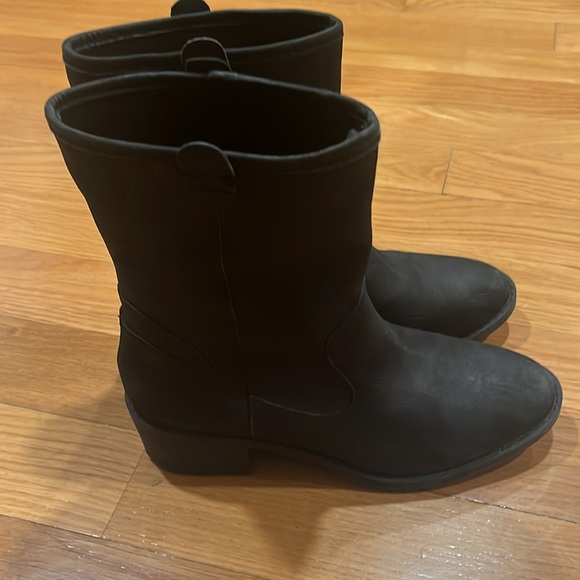 Me too women’s black mid calf boots size 8.5 - Picture 4 of 12